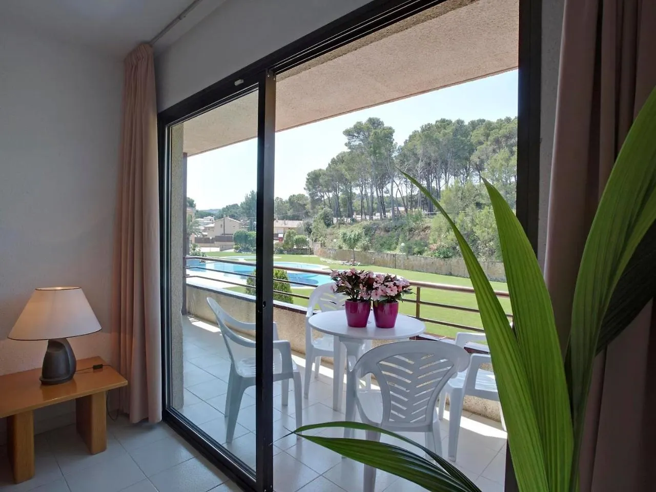 Apart-Hotel Golf Beach 35201 Begur Espagne